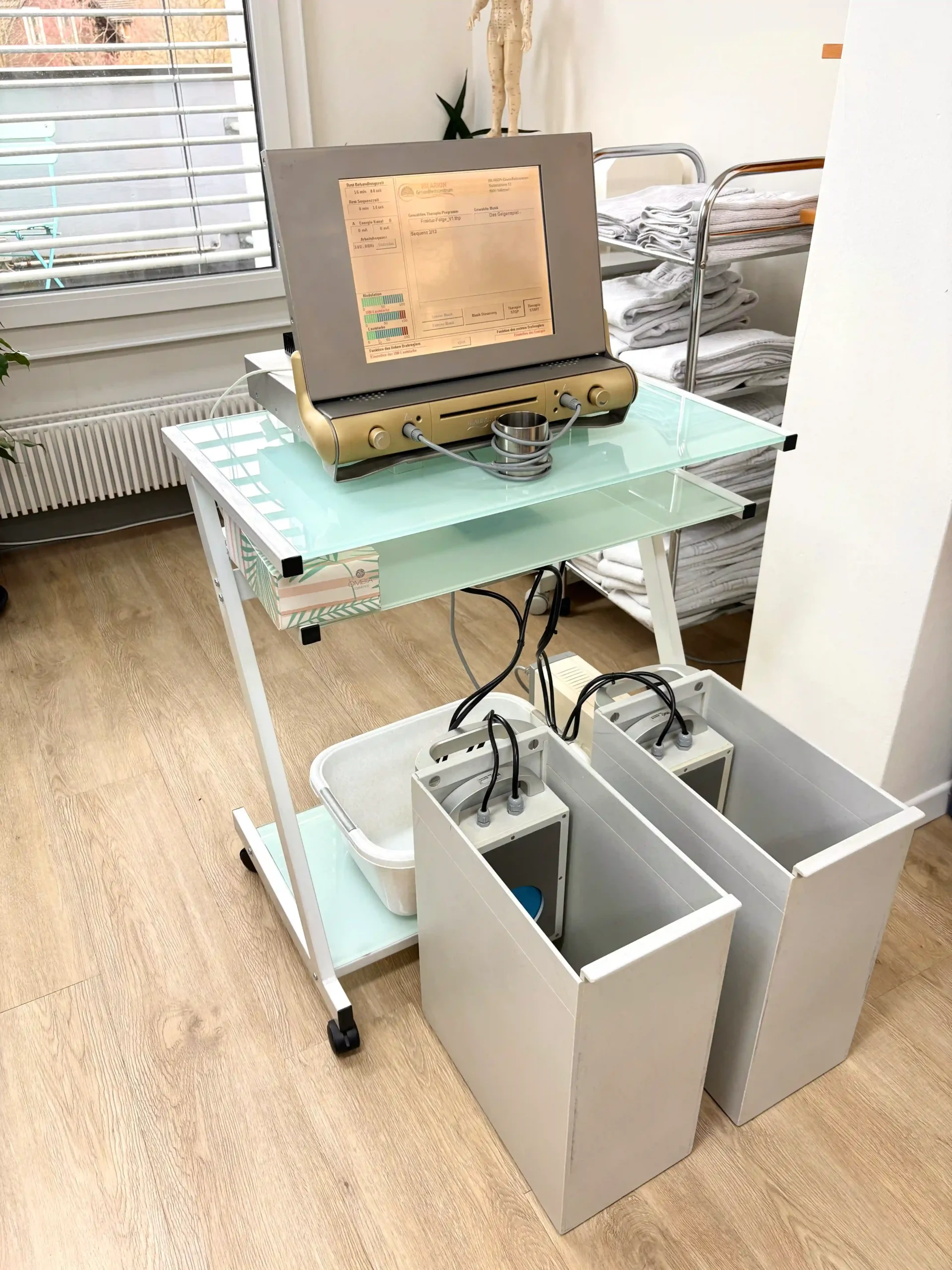 Gerät zur Helix-Therapie im Hilarion Gesundheitszentrum für gesunden Säure-Basen-Haushalt